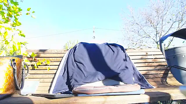 Snapshot of SquirtyMellissaLabia chatting on October 2025 06:23:01 AM SquirtyMellissaLabia online show from October 2025 06:23:01 AM