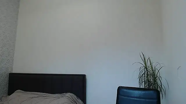 leeilawow online show from April 2026 06:42:01 AM