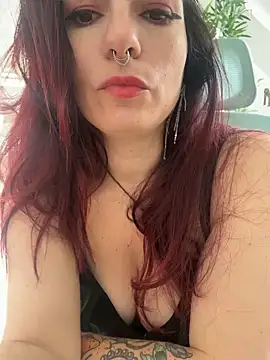 LunaMoongirl online show from May 2026 09:45:02 AM