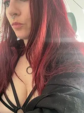 Snapshot of LunaMoongirl chatting on September 2025 02:01:01 PM LunaMoongirl online show from September 2025 02:01:01 PM