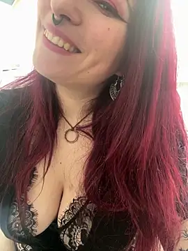 Snapshot of LunaMoongirl chatting on November 2025 01:36:02 PM LunaMoongirl online show from November 2025 01:36:02 PM