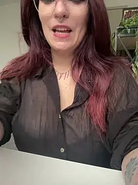 Snapshot of LunaMoongirl chatting on December 2024 10:24:01 AM LunaMoongirl online show from December 2024 10:24:01 AM