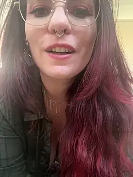 Snapshot of LunaMoongirl chatting on January 2025 01:31:01 PM LunaMoongirl online show from January 2025 01:31:01 PM