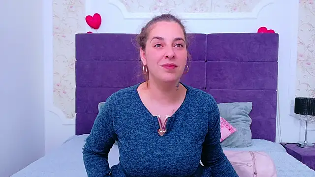 KarinaNoir online show from May 2026 04:17:02 AM