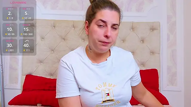 KarinaNoir online show from September 2025 04:19:02 AM