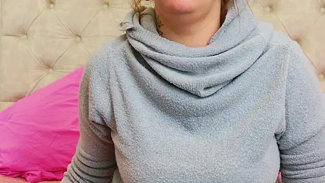 KarinaNoir online show from April 2026 04:03:01 AM