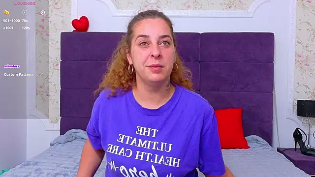 Snapshot of KarinaNoir chatting on June 2026 03:56:01 AM KarinaNoir online show from June 2026 03:56:01 AM