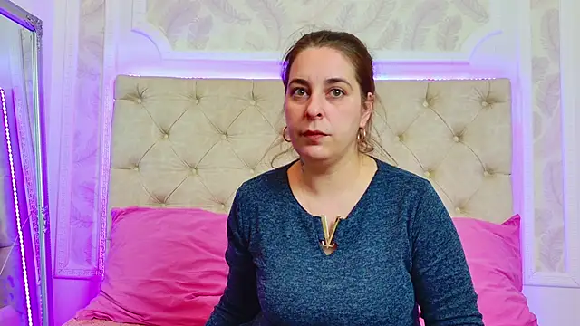 KarinaNoir online show from April 2026 03:57:01 AM