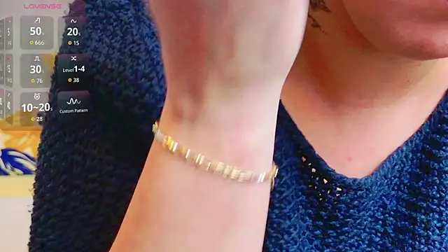 KarinaNoir online show from December 2025 05:12:01 AM