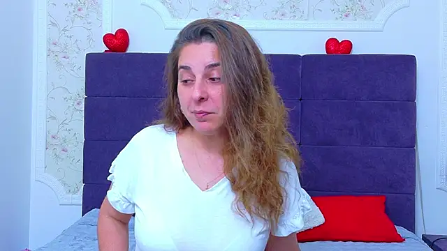 Snapshot of KarinaNoir chatting on June 2026 04:12:02 AM KarinaNoir online show from June 2026 04:12:02 AM