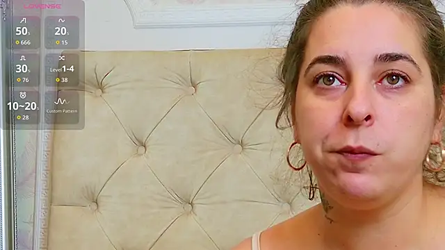 KarinaNoir online show from November 2025 05:22:01 AM