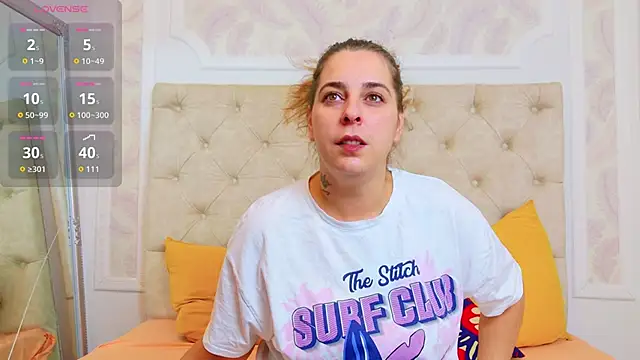 KarinaNoir online show from October 2025 03:28:02 AM