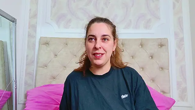 KarinaNoir online show from April 2026 04:08:02 AM