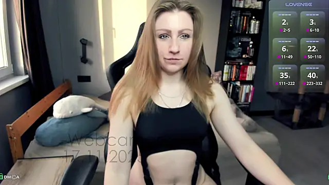 Web-cam-angel online show from November 2025 01:04:01 PM