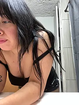 AriannaPena online show from September 2025 09:26:01 PM