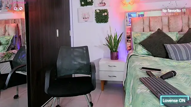 Dulce Morrys online show from May 2026 03:29:01 PM