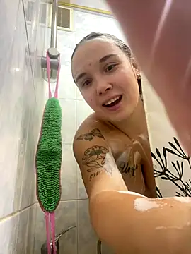 Sandra SW  online show from December 2025 01:50:01 PM