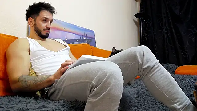 MichaelWills online show from February 2025 03:53:01 PM