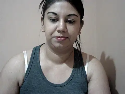 bellachow10 online show from April 2026 05:58:01 AM