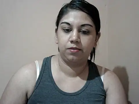 bellachow10 online show from May 2026 06:51:02 PM