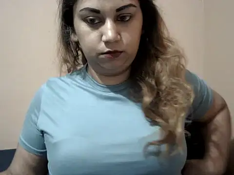 bellachow10 online show from January 2026 06:57:01 PM