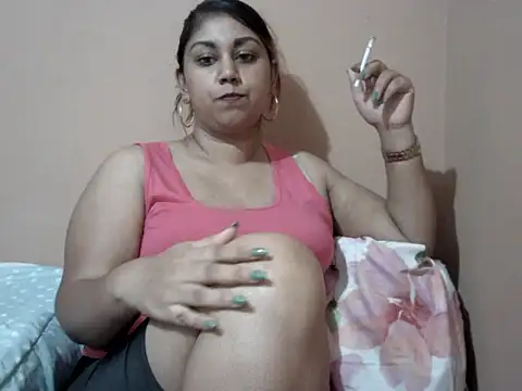 bellachow10 online show from December 2025 12:27:02 PM