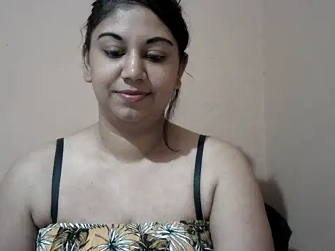 bellachow10 online show from April 2026 05:53:01 AM