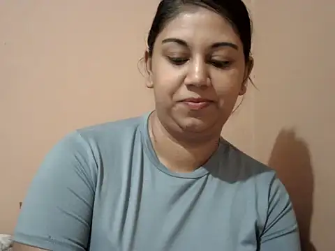 bellachow10 online show from March 2026 06:28:02 AM