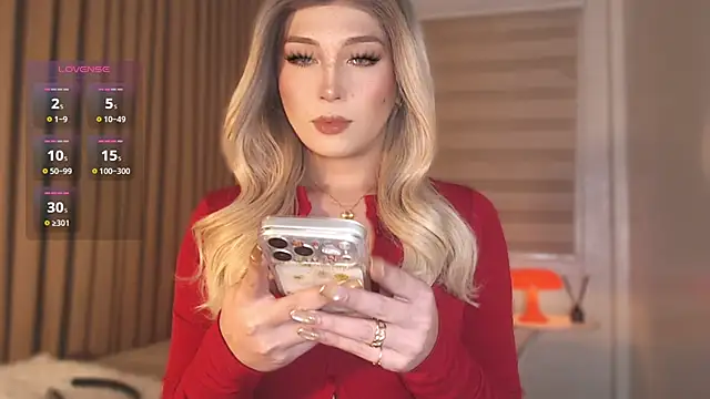 Snapshot of Violetversacexxx chatting on November 2025 01:32:02 PM Violetversacexxx online show from November 2025 01:32:02 PM