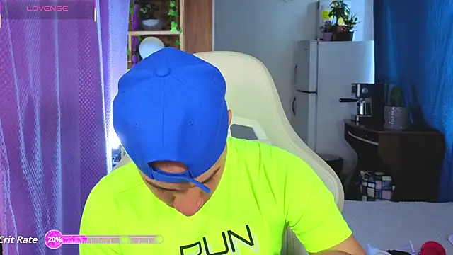 Snapshot of petter_coleman_ chatting on November 2025 04:55:02 PM petter coleman online show from November 2025 04:55:02 PM