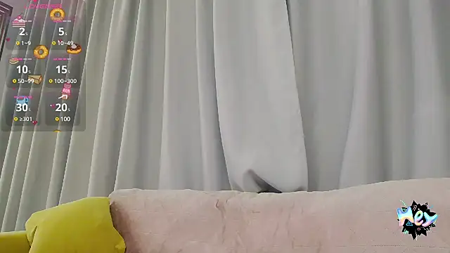 Snapshot of crystalmoon___ chatting on February 2025 10:42:02 PM crystalmoon    online show from February 2025 10:42:02 PM