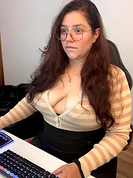 kayortiiz online show from October 2025 10:21:02 PM