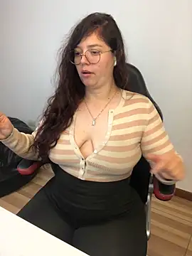 kayortiiz online show from May 2026 02:09:01 AM