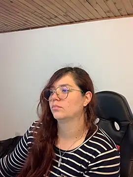 kayortiiz online show from September 2025 09:09:01 PM