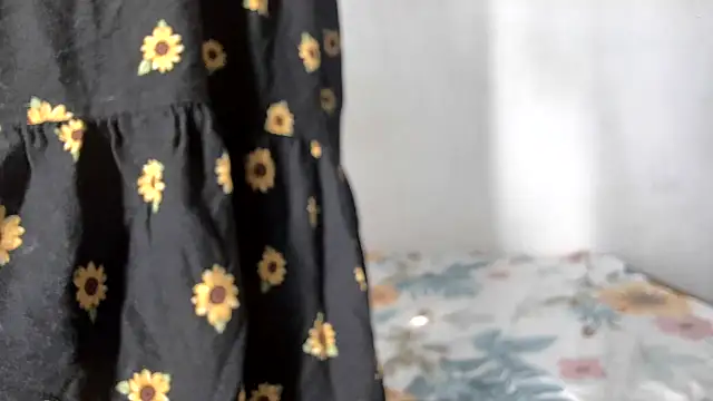 DevilZoone online show from November 2025 04:05:02 AM