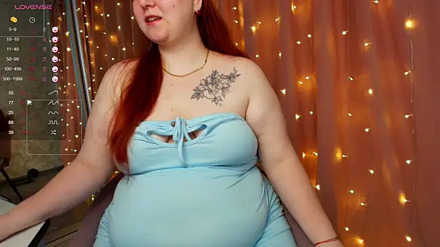 Snapshot of Mia_Bows chatting on June 2026 11:54:01 PM Mia Bows online show from June 2026 11:54:01 PM