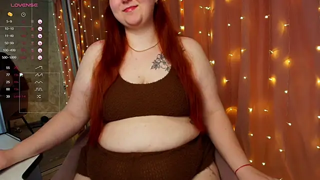 Snapshot of Mia_Bows chatting on June 2026 11:53:02 PM Mia Bows online show from June 2026 11:53:02 PM