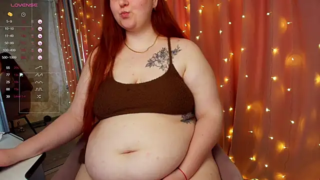 Snapshot of Mia_Bows chatting on June 2026 06:52:02 AM Mia Bows online show from June 2026 06:52:02 AM