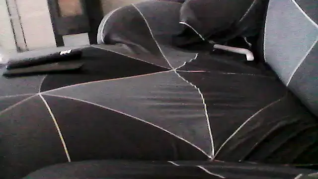 mickzizi online show from October 2025 07:22:01 AM