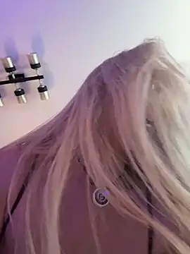 Snapshot of Blondie_Bunny chatting on February 2026 03:08:01 AM Blondie Bunny online show from February 2026 03:08:01 AM