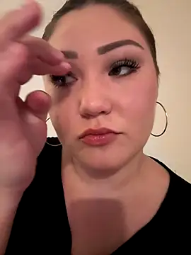 RosieDixx online show from November 2025 02:26:01 AM