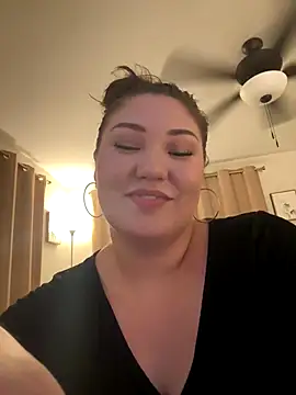 Snapshot of RosieDixx chatting on September 2025 05:03:02 AM RosieDixx online show from September 2025 05:03:02 AM