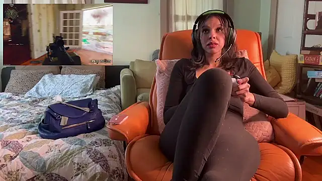 Snapshot of queendab626 chatting on January 2025 06:34:02 PM queendab626 online show from January 2025 06:34:02 PM