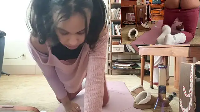 Snapshot of queendab626 chatting on January 2025 01:11:01 PM queendab626 online show from January 2025 01:11:01 PM