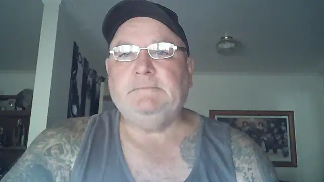 Snapshot of HOTANAL chatting on January 2026 11:00:01 PM HOTANAL online show from January 2026 11:00:01 PM