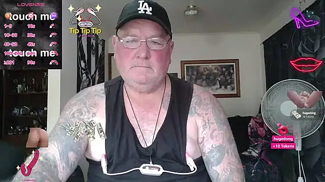 Snapshot of HOTANAL chatting on February 2026 02:03:01 AM HOTANAL online show from February 2026 02:03:01 AM