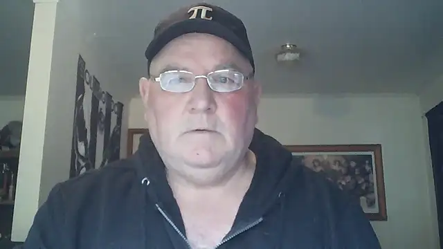Snapshot of HOTANAL chatting on September 2025 11:11:02 PM HOTANAL online show from September 2025 11:11:02 PM
