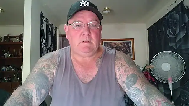 Snapshot of HOTANAL chatting on February 2026 11:16:01 PM HOTANAL online show from February 2026 11:16:01 PM