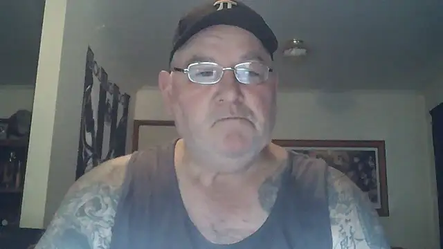 Snapshot of HOTANAL chatting on October 2025 10:33:02 PM HOTANAL online show from October 2025 10:33:02 PM