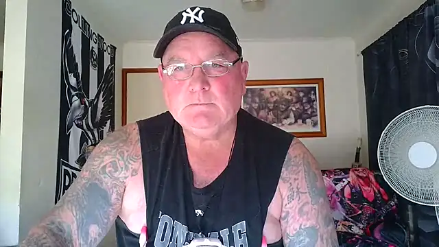 Snapshot of HOTANAL chatting on March 2026 06:20:01 AM HOTANAL online show from March 2026 06:20:01 AM